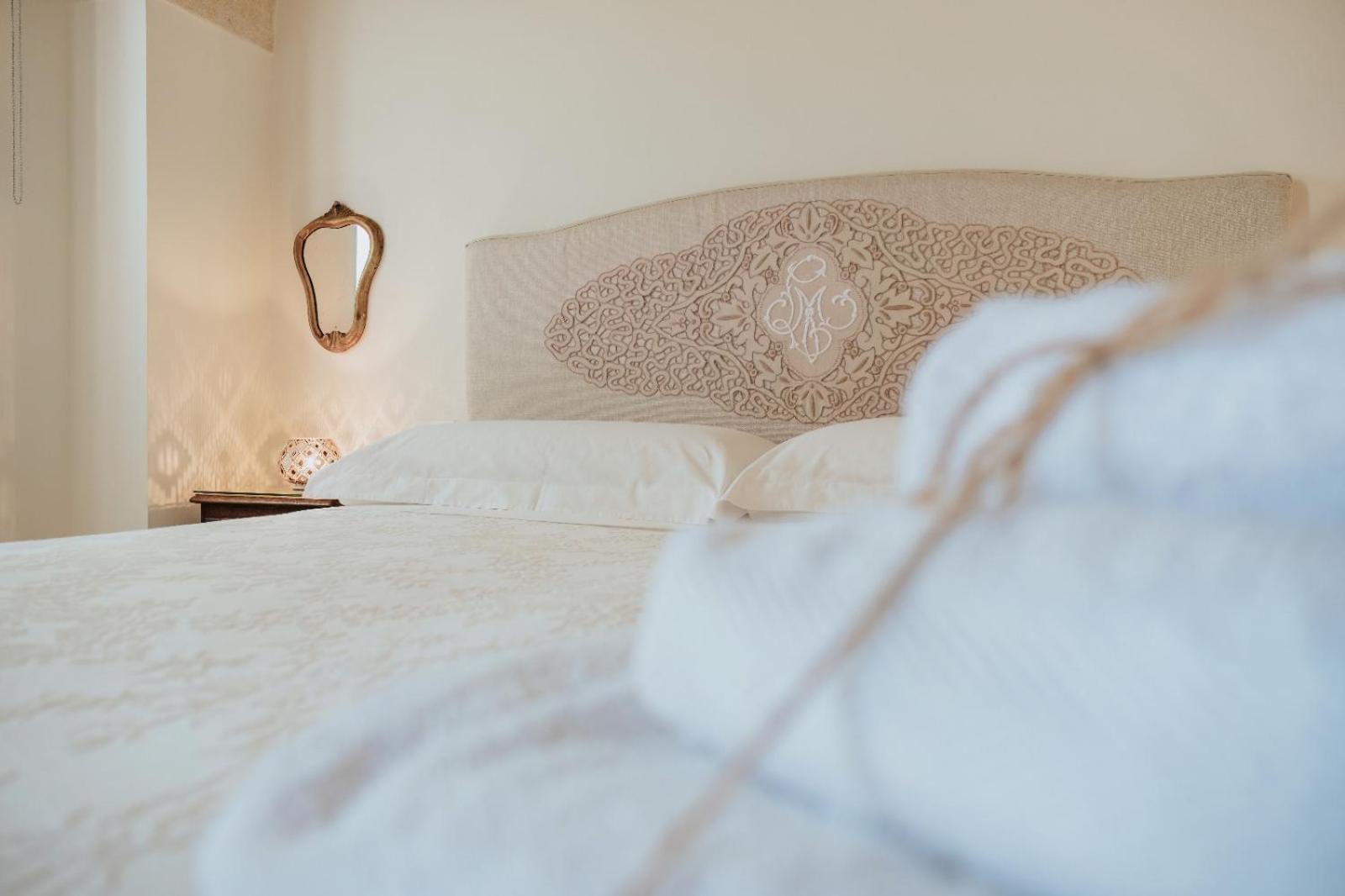 Le Maioliche - Apulian B&B Grottaglie Exteriör bild